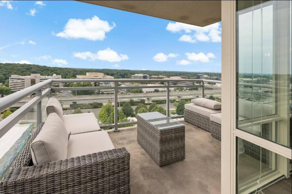 Hala Tysons Aparthotel McLean Exteriör bild